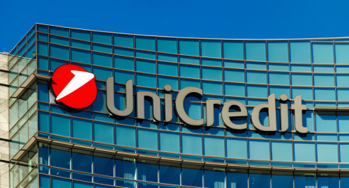 UniCredit, semestre record: utile oltre le attese e obiettivi rivisti al rialzo